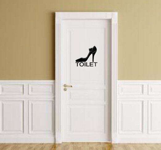 Sticker dames toilet met schoen | Rosami Decoratiestickers